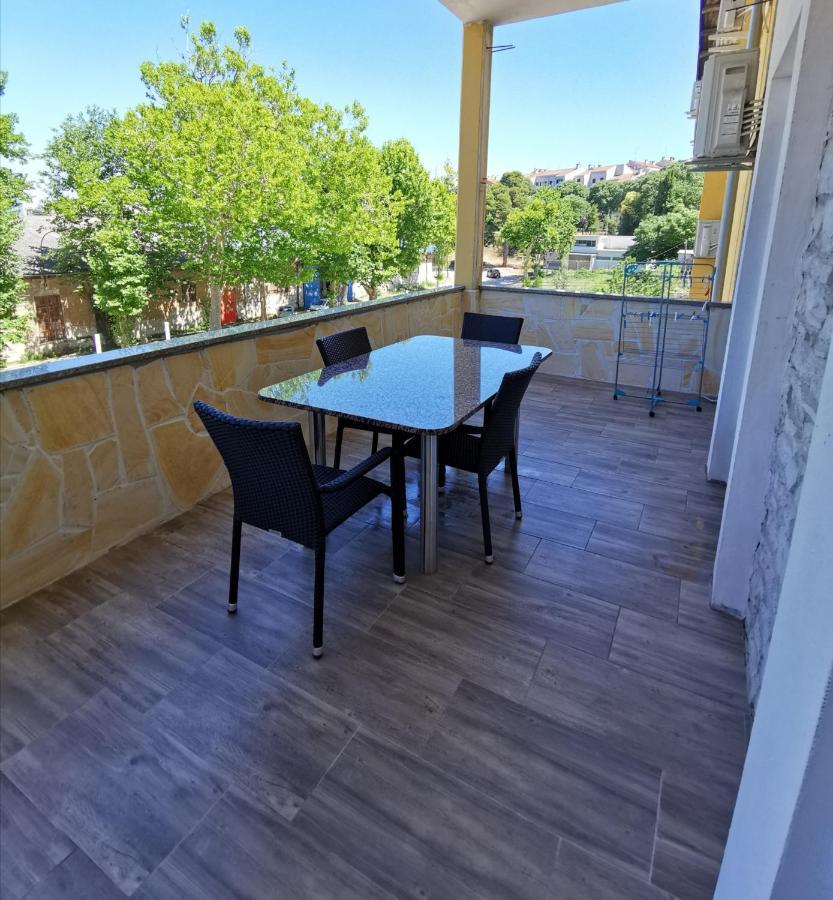 Apartment Damir プーラ エクステリア 写真