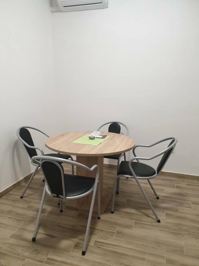Apartment Damir プーラ エクステリア 写真